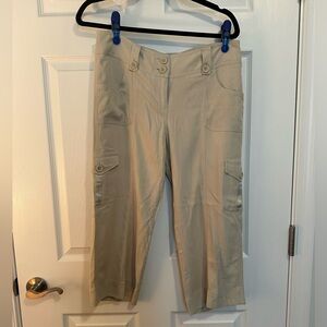 EUC 🎃 White House Black Market silk cropped cargo pants